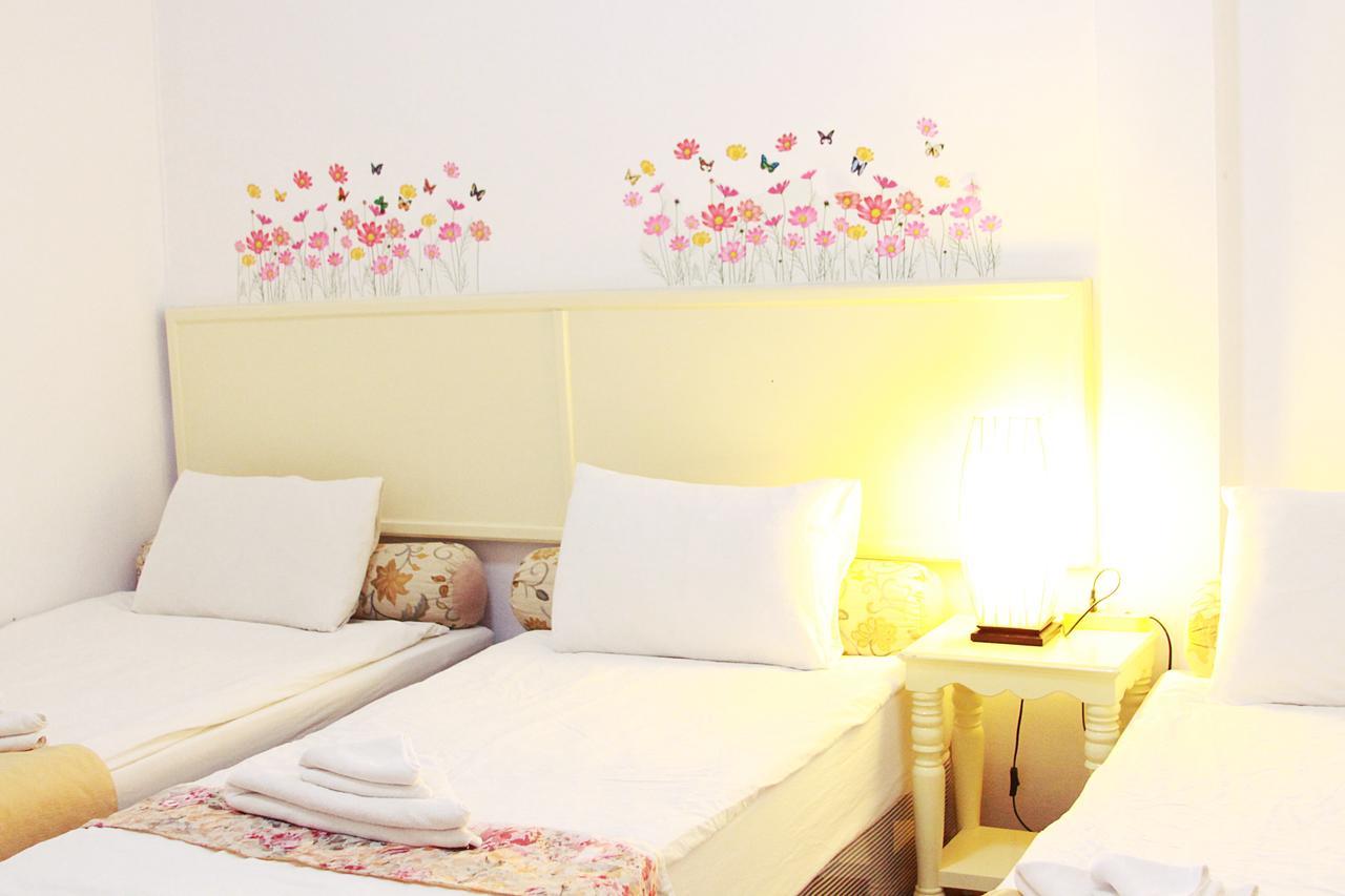 The Nimman13 Guesthouse Chiang Mai Zewnętrze zdjęcie