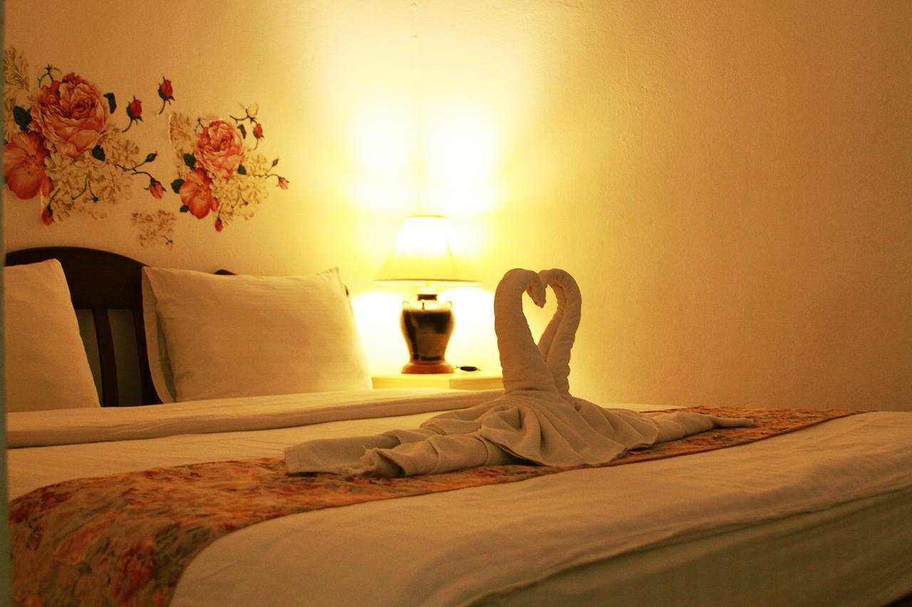 The Nimman13 Guesthouse Chiang Mai Zewnętrze zdjęcie
