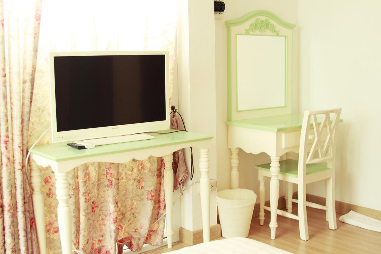 The Nimman13 Guesthouse Chiang Mai Zewnętrze zdjęcie